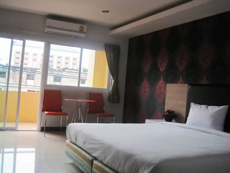Orange Grand Hotel Ban Khlong Phruan Exterior foto